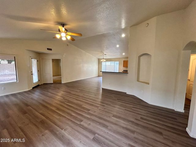 10857 E WIER Avenue, Mesa, AZ 85208
