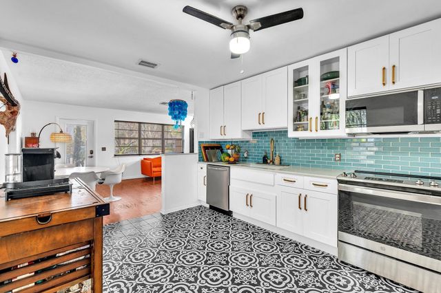 408 N J Street, Lake Worth Beach, FL 33460