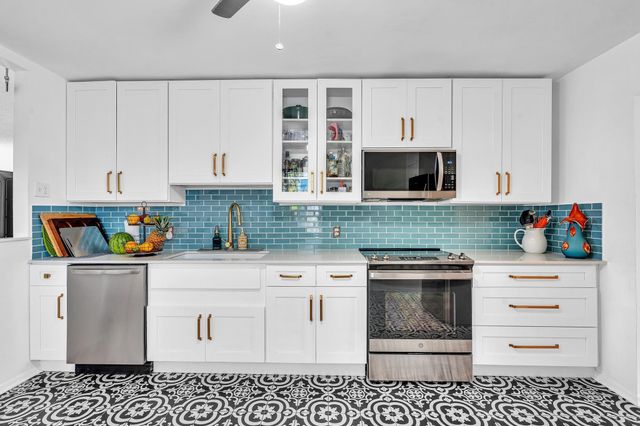 408 N J Street, Lake Worth Beach, FL 33460