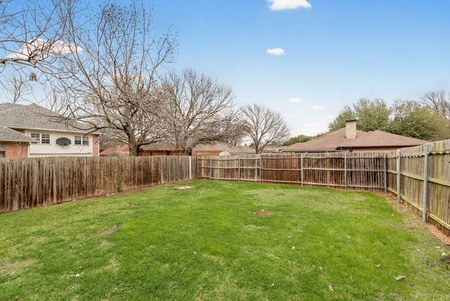 600 N Chattey Road, Desoto, TX 75115