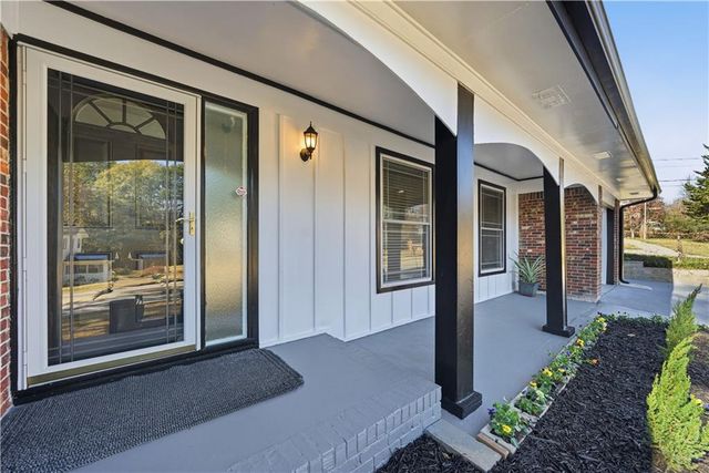 6413 Maddox Road, Morrow, GA 30260