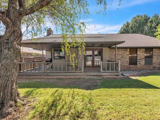 2909 Parkside Drive, Edmond, OK 73012