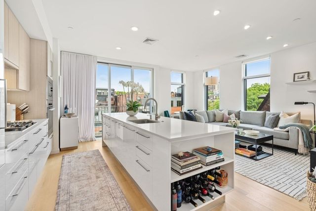 7 E. Springfield 5B, Boston, MA 02118