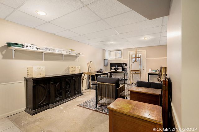 1154 Springwood Drive SE, Grand Rapids, MI 49508