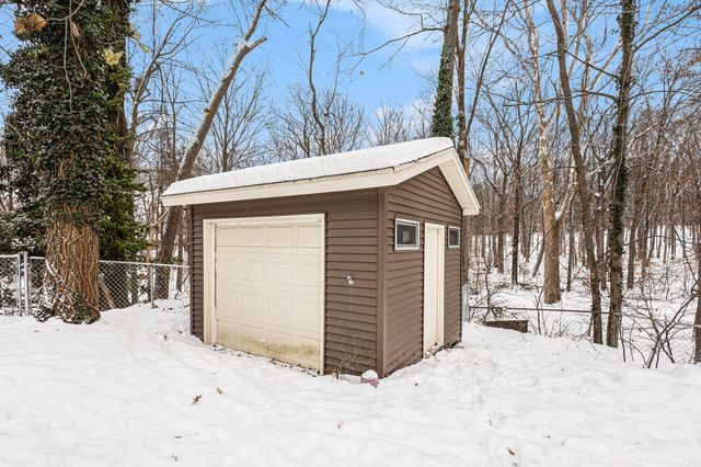 1154 Springwood Drive SE, Grand Rapids, MI 49508