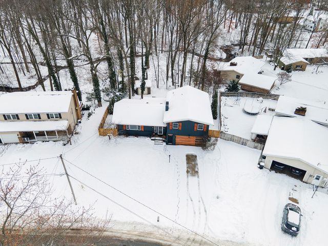 1154 Springwood Drive SE, Grand Rapids, MI 49508