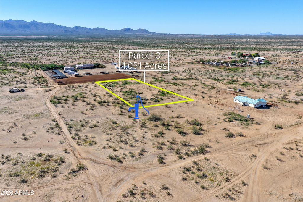 3 239th Avenue -, Wittmann, AZ 85361 — exterior