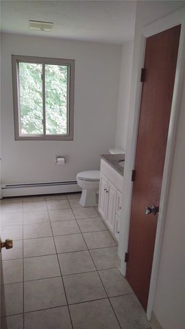 2194 Warwick Avenue 3L, Warwick, RI 02889