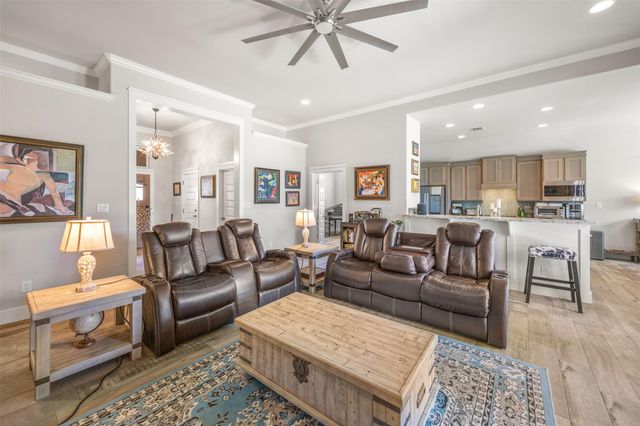 3 Cripple Creek CT, Wimberley, TX 78676