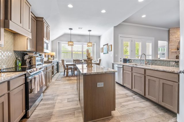 3 Cripple Creek CT, Wimberley, TX 78676