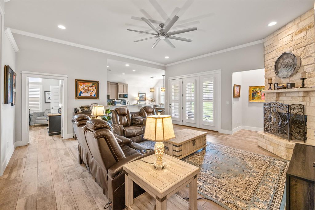 3 Cripple Creek CT, Wimberley, TX 78676