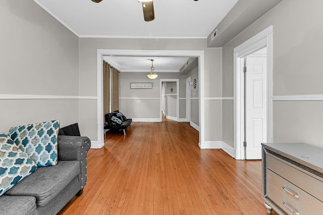 7130 S Langley Avenue, Chicago, IL 60619