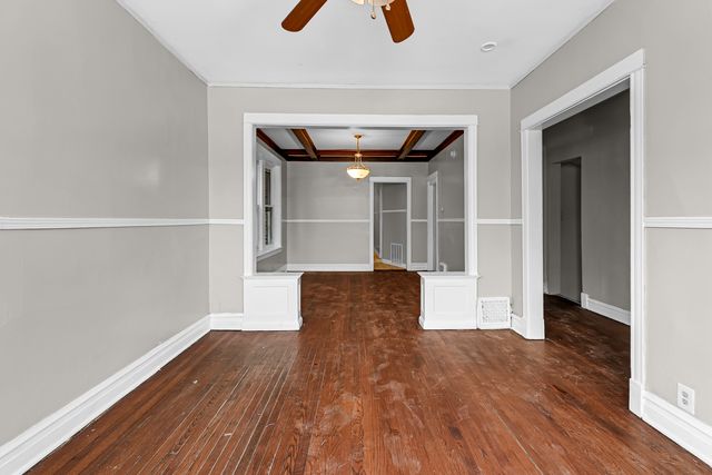 7130 S Langley Avenue, Chicago, IL 60619