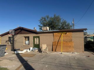 632 Southside Road, El Paso, TX 79907