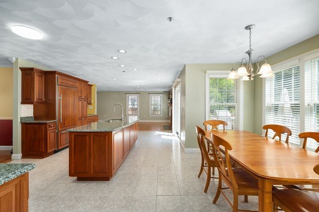 3 Meeting Place Circle, Beverly, MA 01915
