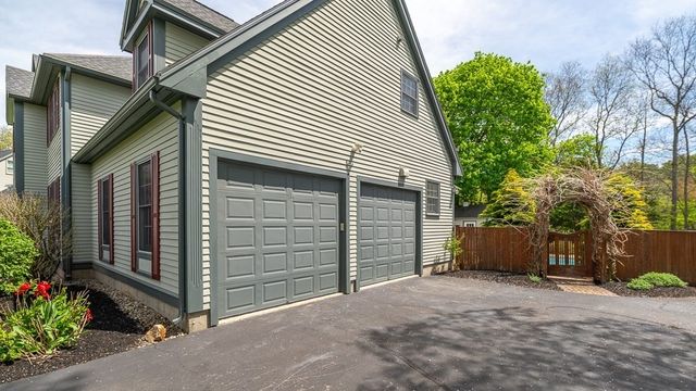 3 Meeting Place Circle, Beverly, MA 01915