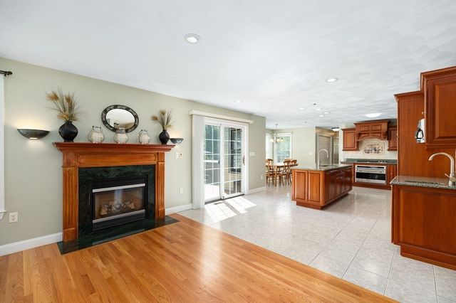 3 Meeting Place Circle, Beverly, MA 01915