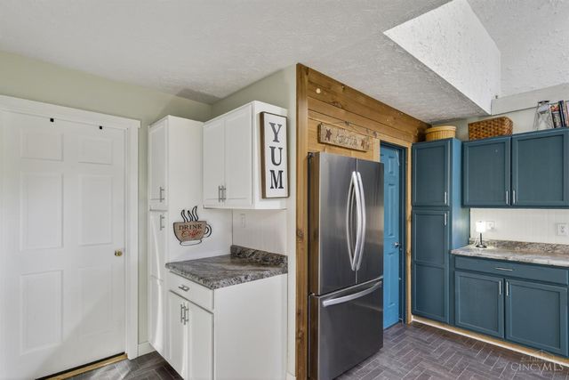 5373 Gabbard Drive, St Clair Twp, OH 45067