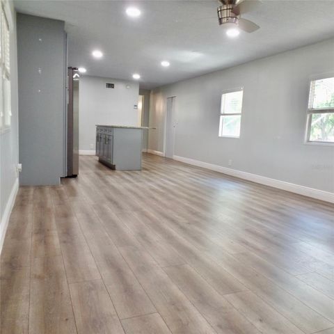 4637 FOX RIDGE BOULEVARD, Wesley Chapel, FL 33543