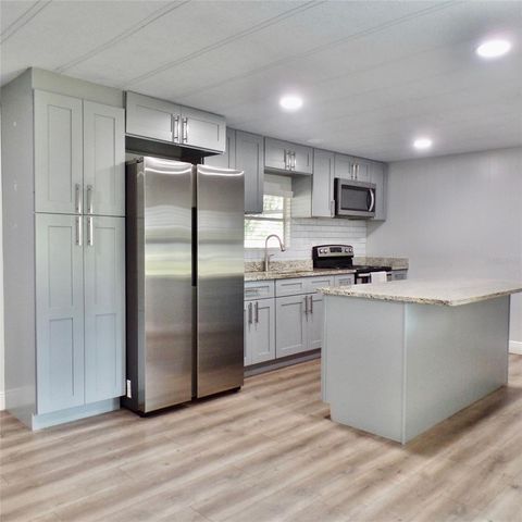 4637 FOX RIDGE BOULEVARD, Wesley Chapel, FL 33543