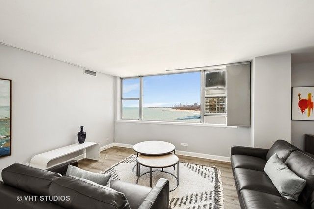 6301 N Sheridan Road 11K, Chicago, IL 60660