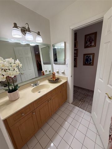5223 NW 168th Terrace, Miami Gardens, FL 33055