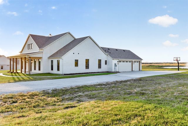 10978 Gregory Road, Sanger, TX 76266