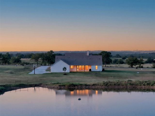 10978 Gregory Road, Sanger, TX 76266