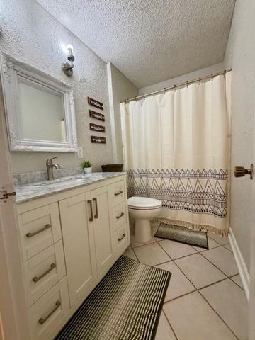 455 County Road 774, Buna, TX 77612