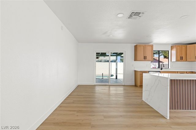 3512 Corona Del Mar Drive, Las Vegas, NV 89108