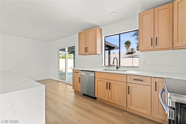 3512 Corona Del Mar Drive, Las Vegas, NV 89108