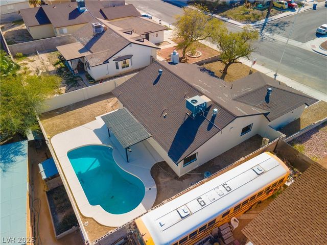 3512 Corona Del Mar Drive, Las Vegas, NV 89108