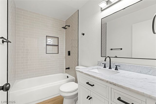 3512 Corona Del Mar Drive, Las Vegas, NV 89108