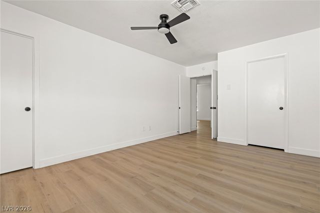 3512 Corona Del Mar Drive, Las Vegas, NV 89108