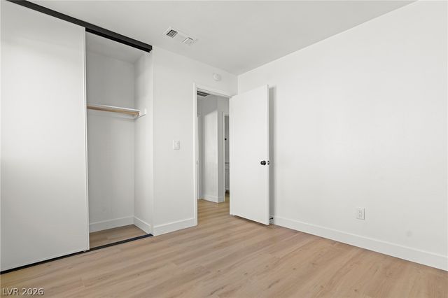 3512 Corona Del Mar Drive, Las Vegas, NV 89108