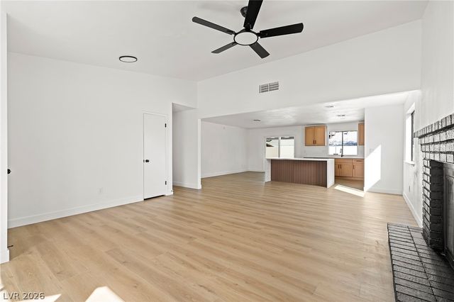 3512 Corona Del Mar Drive, Las Vegas, NV 89108