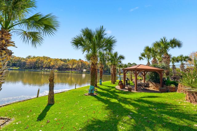 2910 Lakeshore Court, Arlington, TX 76013