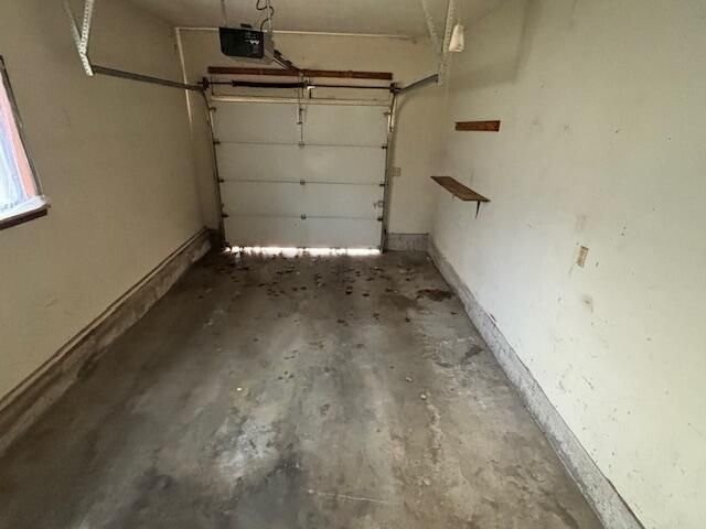 2527 W Lombard Street, Springfield, MO 65802