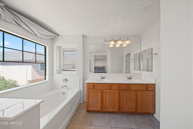 272 S ELISEO FELIX JR Way, Avondale, AZ 85323