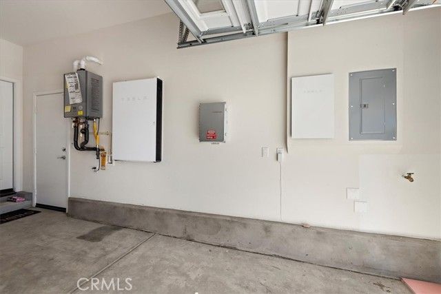 16728 Grapefruit Lane, Fontana, CA 92336