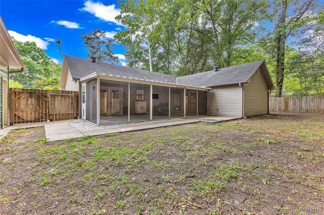 206 Larry Street, Prattville, AL 36067