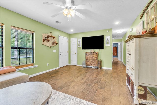 206 Larry Street, Prattville, AL 36067