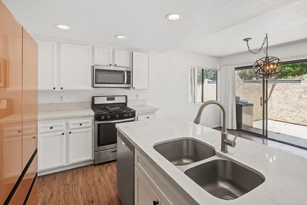 Image 12 of property listing at 321 N Melrose C, Vista, CA 92083