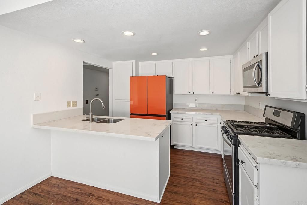 Image 14 of property listing at 321 N Melrose C, Vista, CA 92083