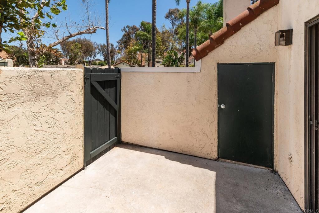 Image 28 of property listing at 321 N Melrose C, Vista, CA 92083