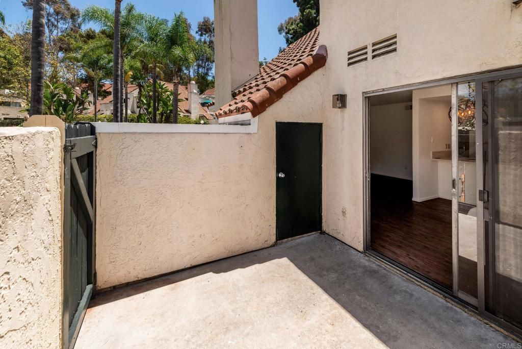 Image 29 of property listing at 321 N Melrose C, Vista, CA 92083