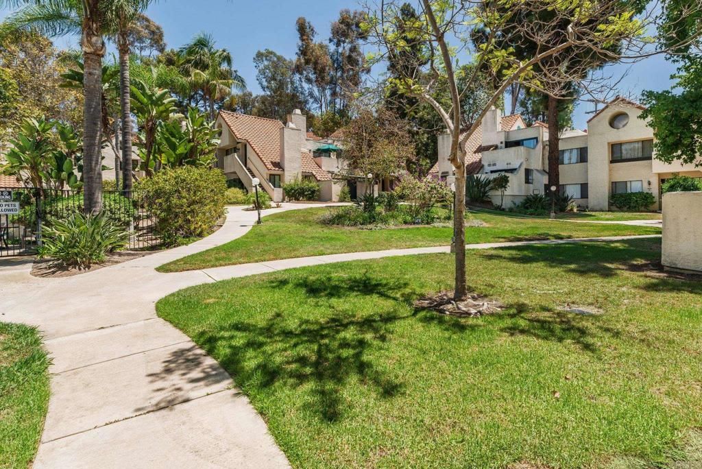 Image 35 of property listing at 321 N Melrose C, Vista, CA 92083