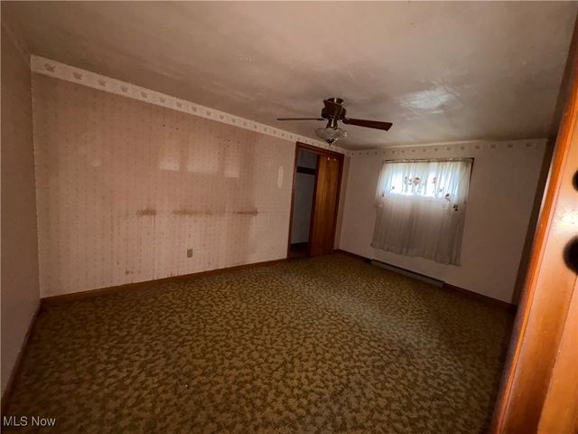 3858 Easton Street NE, Canton, OH 44721