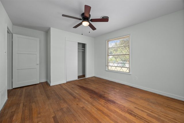 4406 Wayne Court S, Haltom City, TX 76117