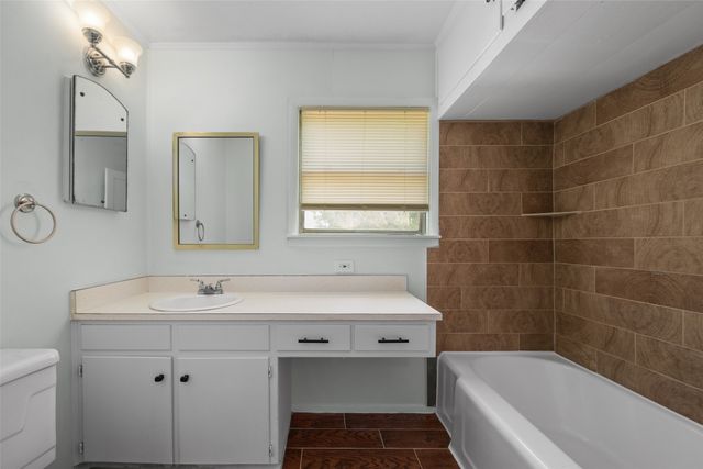 4406 Wayne Court S, Haltom City, TX 76117